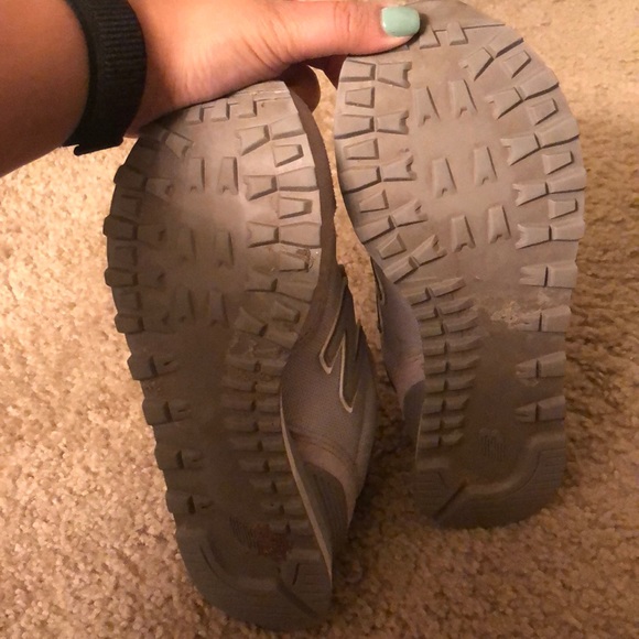 iridescent grey new balance sneakers - Picture 3 of 4